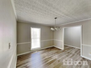 555 N Oakland Cir in Mcdonough, GA - Building Photo - Building Photo