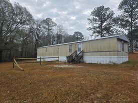 885 Temple Rd in Bunnlevel, NC - Building Photo
