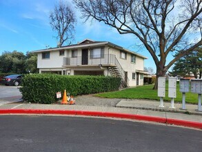 1970 Peabody Rd in Vacaville, CA - Building Photo - Building Photo