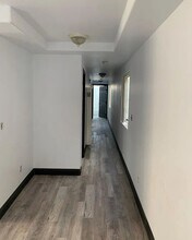 1412 E 109th St in Los Angeles, CA - Building Photo - Building Photo