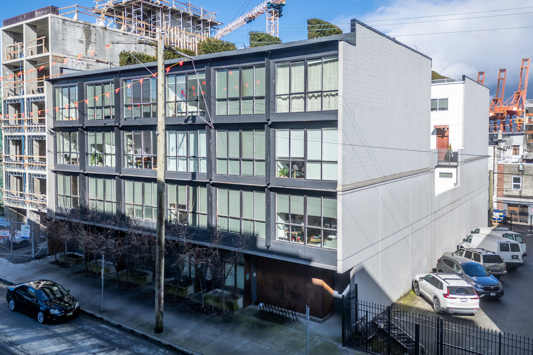 549 Cordova St E in Vancouver, BC - Building Photo