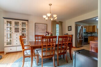 32 Jones Rd in Saratoga Springs, NY - Building Photo - Building Photo