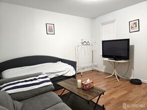 54 Harvey St in New Brunswick, NJ - Building Photo - Building Photo