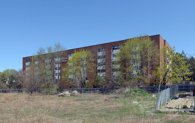 Curtis Arms Apartments in Providence, RI - Foto de edificio - Building Photo