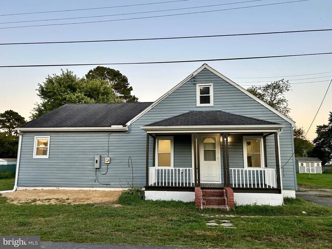 property at 104 Roe St