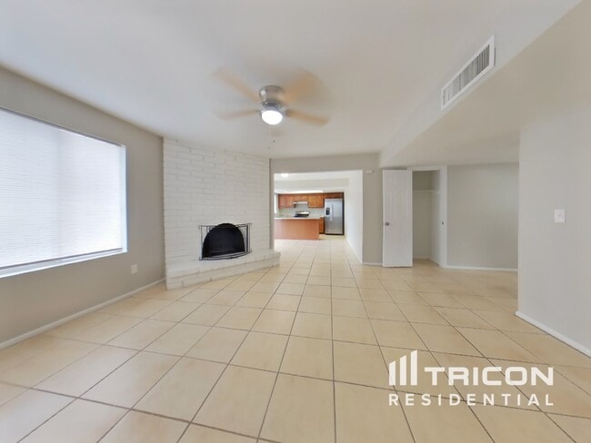 17250 N 36th Ln in Glendale, AZ - Building Photo - Building Photo