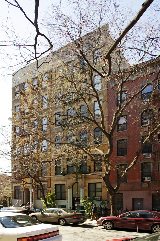 538 E 6th St in New York, NY - Building Photo - Building Photo