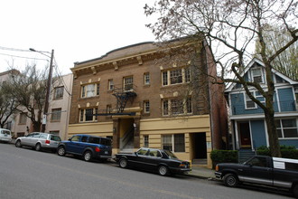 The Belvoir in Portland, OR - Building Photo - Building Photo