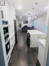 1584 Bowler Dr in Windsor, ON - Building Photo - Building Photo