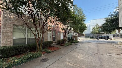 1604 Tribeca Way in Dallas, TX - Building Photo - Building Photo