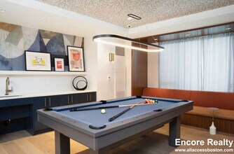 75 St Alphonsus St, Unit 1703 in Boston, MA - Foto de edificio - Building Photo