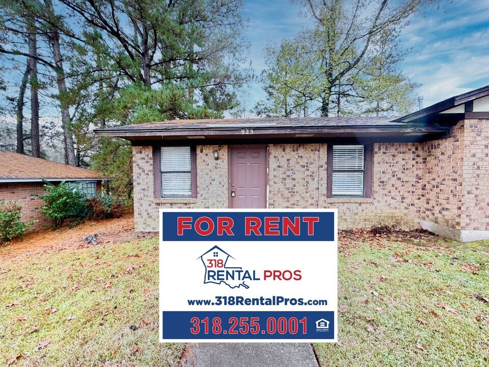 925-927 Sybil Dr in Ruston, LA - Building Photo