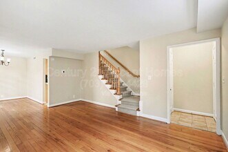 3342 S Wakefield St in Arlington, VA - Building Photo - Building Photo