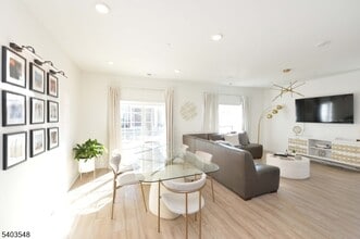 92 Harvest Wy in Little Falls, NJ - Building Photo - Building Photo