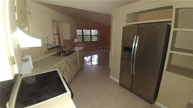 100 Hillside Dr in Eustis, FL - Building Photo - Building Photo