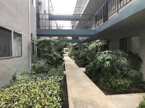4885 Cole St in San Diego, CA - Building Photo - Building Photo