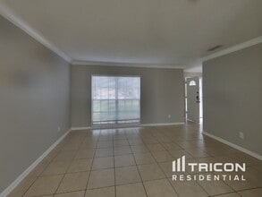 4513 Cabbage Palm Dr in Valrico, FL - Building Photo - Building Photo