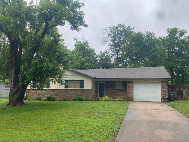 property at 3448 N Northwood Ave