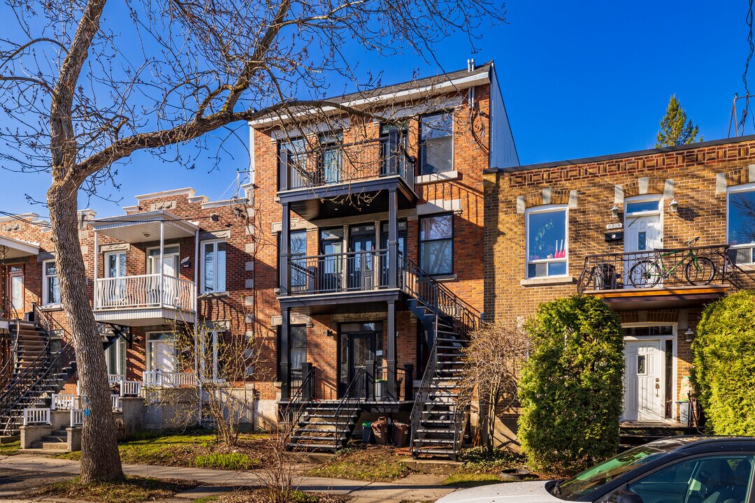 6818-6824 Louis-Hébert Av in Montréal, QC - Building Photo