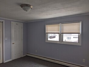 474 17th St in West Babylon, NY - Building Photo - Building Photo