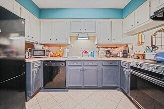 1314 Town Cir in Baytown, TX - Building Photo - Building Photo