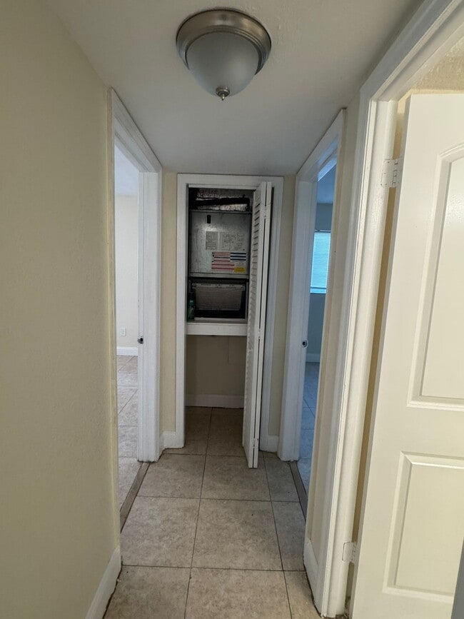 15205 NE 6th Ave in Miami, FL - Building Photo - Building Photo