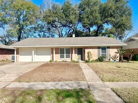 5470 Ariel St in Houston, TX - Building Photo