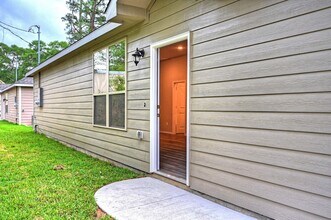 11604 Vistawood St in Willis, TX - Building Photo - Building Photo