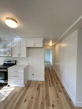 10218 Snow Iris Way in Sandy, UT - Building Photo - Building Photo