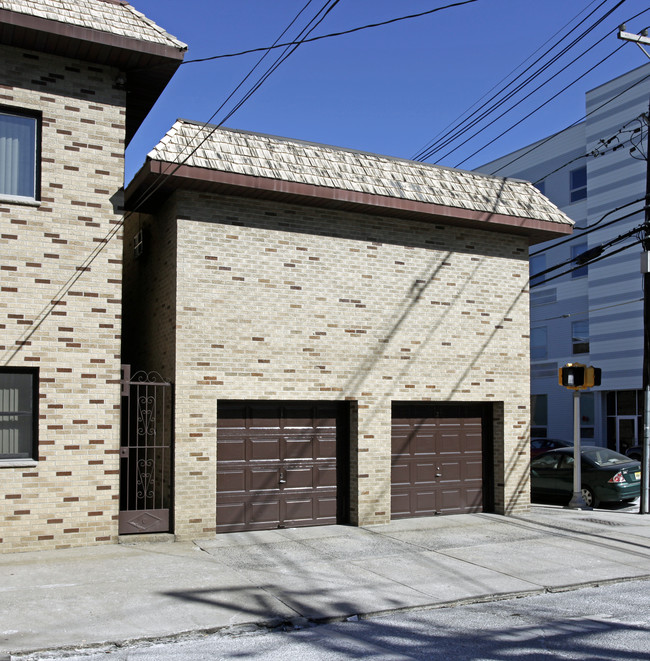 902-904 22nd St in Union City, NJ - Building Photo - Building Photo