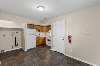 226 Lincoln Ave in Paulsboro, NJ - Building Photo - Building Photo