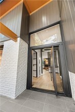 2751 Margaret Mitchell Dr NW in Atlanta, GA - Foto de edificio - Building Photo