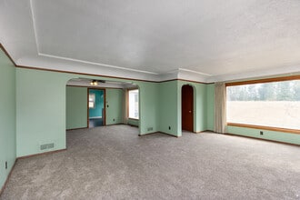 33491 NW Reeder Rd in Portland, OR - Building Photo - Building Photo