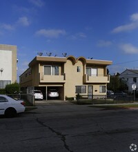 941 S St Andrews Pl in Los Angeles, CA - Building Photo - Building Photo