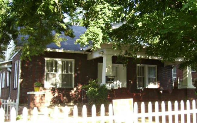 1706 Villa Pl, Unit VANDY/BELMiONTCottage
