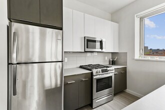 75 Jordan Ave in Jersey City, NJ - Building Photo - Building Photo