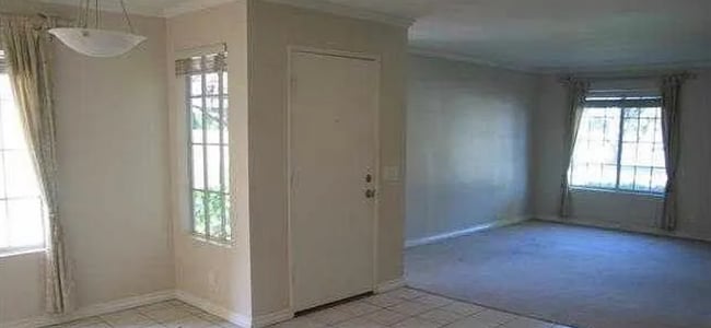 128 Greenfield, Unit 119 in Irvine, CA - Building Photo - Building Photo