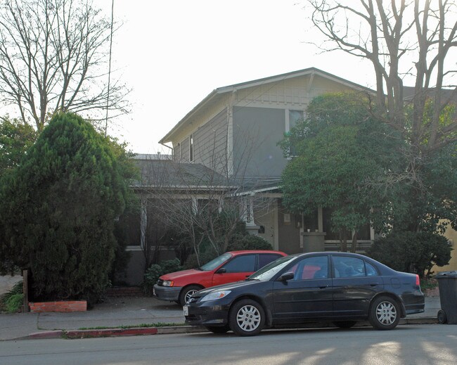 1424 Lincoln Ave in San Rafael, CA - Foto de edificio - Building Photo