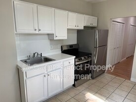 85 Groveland St in Haverhill, MA - Building Photo