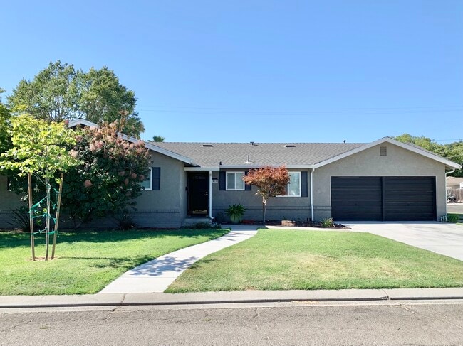 property at 2420 El Camino Dr