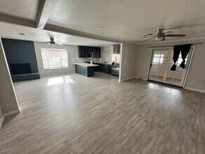 337 Peg St in Ridgecrest, CA - Building Photo - Building Photo