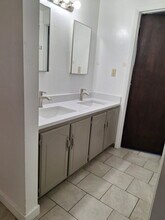 1110 S Graff Cir, Unit 1112 in Orem, UT - Foto de edificio - Building Photo