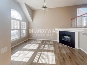 13313 Redwood Ln in Smithville, MO - Building Photo - Building Photo