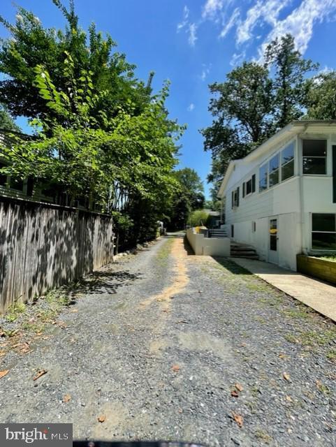 225 Dewey Dr in Annapolis, MD - Building Photo