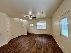 6914 Meador Ave in Austin, TX - Building Photo - Building Photo