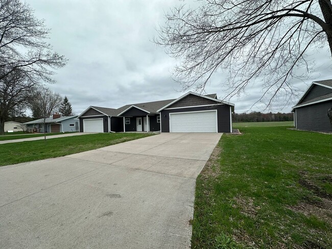property at 760 Ver Bunker Ave