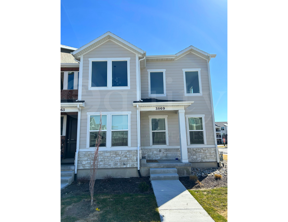 3869 W 1960 N in Eagle Mountain, UT - Building Photo