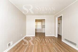 6877 Powers St in Riverdale, GA - Building Photo - Building Photo