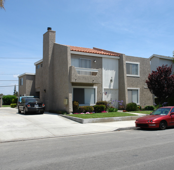 7771 Glencoe Ave in Huntington Beach, CA - Building Photo