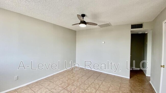 5752 E 28th St in Tucson, AZ - Building Photo - Building Photo